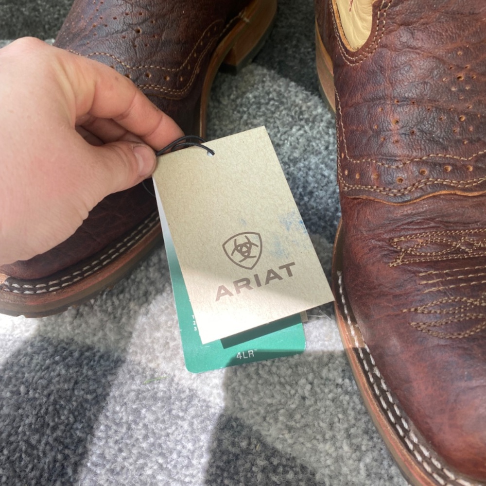 Ariat Learher Boots - Picture 12 of 12